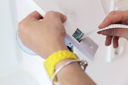 Rolluikmotor plaatsen in Oostende — elektrische buismotor ingebouwd door technicus in West-Vlaanderen